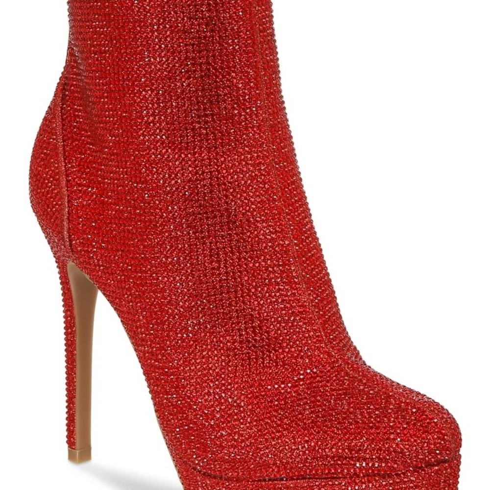NIB Thalia Sodi Sparkling Red Heeled Boots Perfect for V Day NWT - Picture 2 of 2